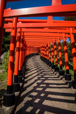 Ushigatacho, Tsugaru, Aomori, Japonya 'daki Takayama Inari Tapınağı. Yüksek kalite fotoğraf