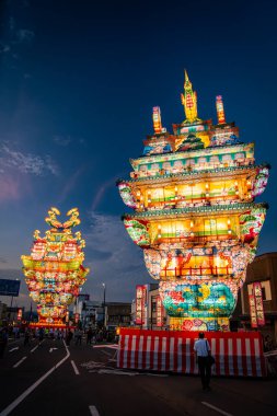 Noshiro Tenku no Fuyajo Tanabata Festivali Fener Kaleleri Noshiro Ağustos 2024, Akita, Japonya 'da. Yüksek kalite fotoğraf