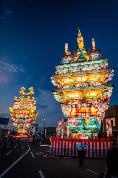 Noshiro Tenku no Fuyajo Tanabata Festivali Fener Kaleleri Noshiro Ağustos 2024, Akita, Japonya 'da. Yüksek kalite fotoğraf