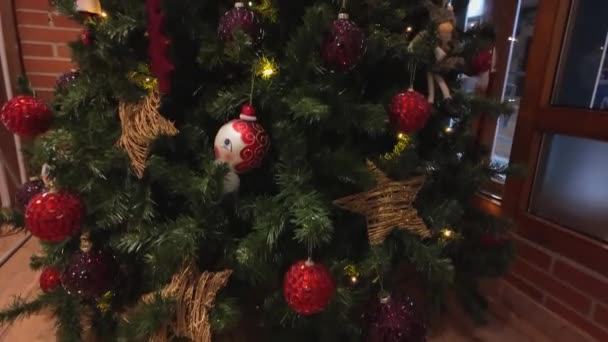 Décorations Noël Avec Guirlandes Clignotantes Sur Sapin Noël Close Slow — Video