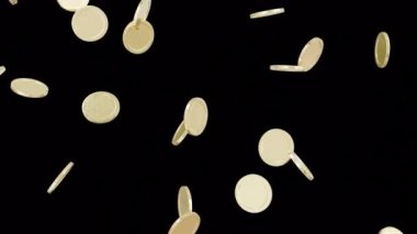 Şeffaf arkaplanda para yağmuru. İkramiye ya da kazanma konsepti. Alfa kanallı video.