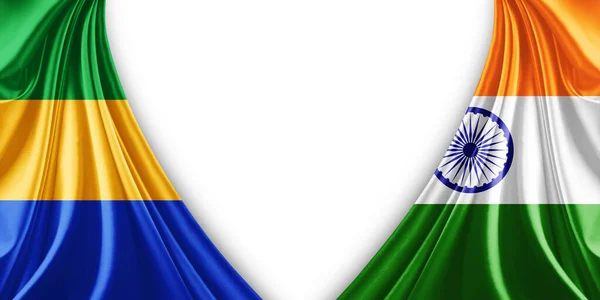 Gabon Flagga Och Indien Flagga Silke Och Vit Bakgrund Illustration — Stockfoto