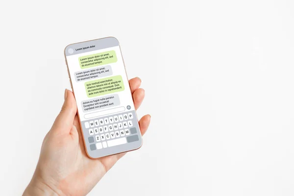 Kvinnlig Hand Håller Telefonen Med Textmeddelanden Isolerade Vit Bakgrund Sms — Stockfoto