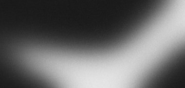 Siyahtan beyaza geçiş yapan köşegen bir ışık demeti içeren tanecikli desenli soyut arkaplan