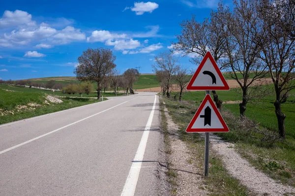Beautiful Country Road Road Signs — Stock Photo, Image