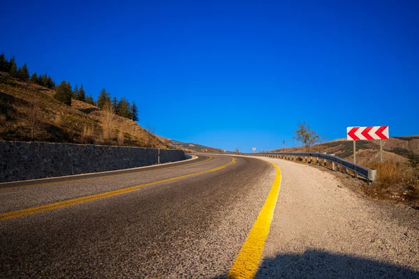 Empty Highway Yellow Road Stripes — Stock Photo, Image