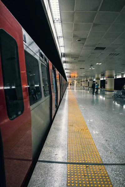 Пустой Станции Метро Метро Ждут Своих Пассажиров — стоковое фото