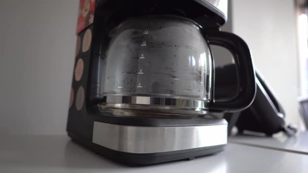 Filtrera Kaffemaskin Som Gör Kaffe — Stockvideo