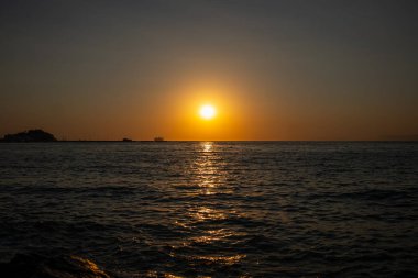 Denizde gün batımı