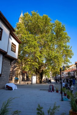 Bursa şehrinin eski güzel mimarisi, hindi