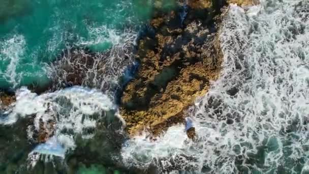 Meksyk Cancun Piękne Wybrzeże Morza Karaibskiego Turkusową Wodą Widok Góry — Wideo stockowe