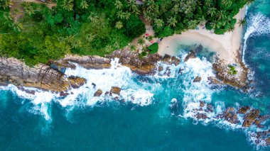 Mirissa 'nın Sri Lanka adasındaki güzel Hint Okyanusu kıyısı. Hava fotoğrafçılığı.