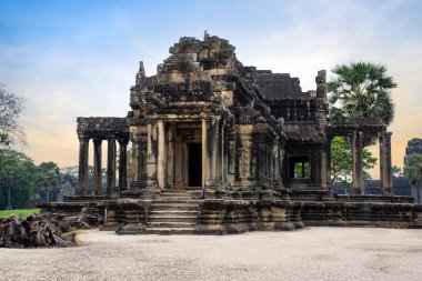 Kamboçya 'daki tanrı Vishnu Angkor Wat' ın anısına antik tapınak kompleksi.