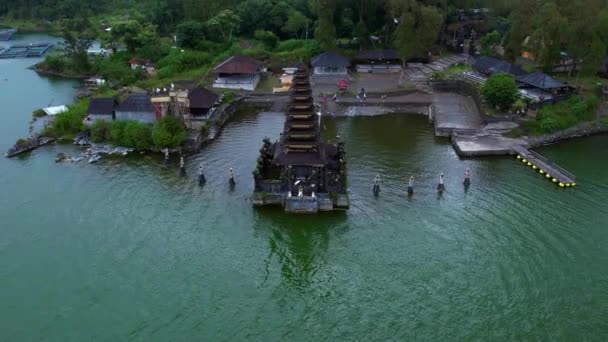 Pura Segara Ulun Danu Templo Lago Batur Ilha Bali Visão — Vídeo de Stock