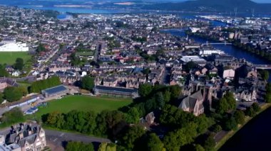 Inverness, İskoçya 'nın havadan görünüşü - şehrin panoramik görüntüsü.