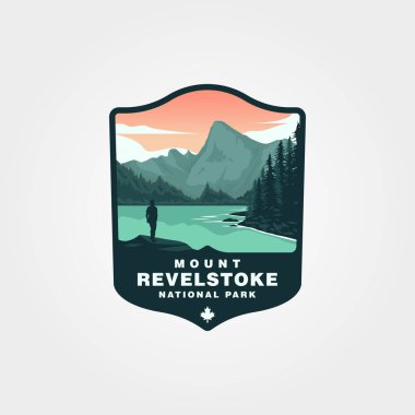 Mount Revelstoke Ulusal Parkı vintage logo vektör çizimi tasarımı, dağ manzaralı logo tasarımına bakan adam