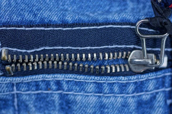 Zip Métal Fermé Gris Sur Jeans Coton Bleu Noir — Photo