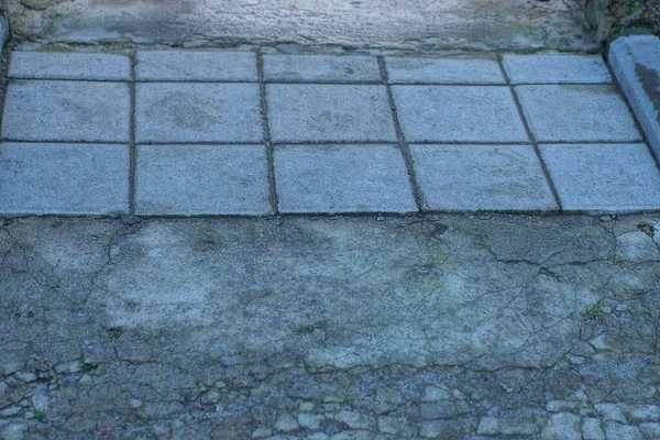 Textura Piedra Losas Pavimentación Cuadradas Hormigón Gris Sucio Aire Libre —  Fotos de Stock