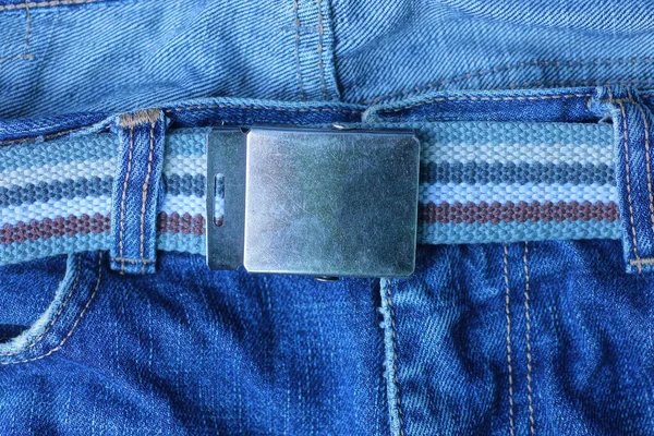 Cinturón Rayado Con Hebilla Metal Gris Tejido Vaquero Azul — Foto de Stock