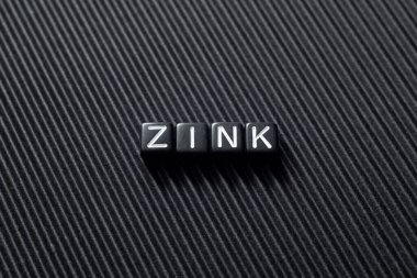 Zink - küp, metin, harf üzerine kelime kavramı