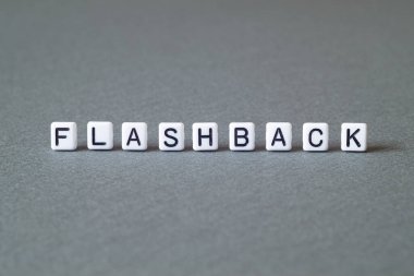 Flashback - Küpler, metin, harfler üzerine kelime kavramı