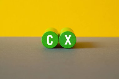 CX - müşteri deneyimi, kelime kavramı kağıt, metin, harfler