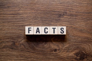 Gerçekler - yapı taşları, metin, harfler üzerine kelime kavramı