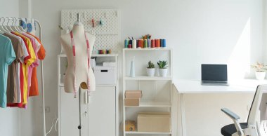 Moda Tasarım Stüdyosu, Terzi Ofisi, Tasarım Odası, Dikiş manikürlü İşyeri