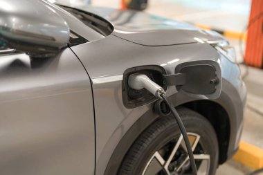 E-mobility, Electric vehicle charging, Electric car charging station