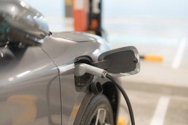 E-mobility, Electric vehicle charging, Electric car charging station