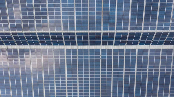 Τεχνολογία Ηλιακή Κυψέλη Ηλιακή Κυψέλη Στην Οροφή Της Βιομηχανίας Εργοστάσιο — Φωτογραφία Αρχείου