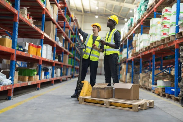 Professional Female Male Workers Working Inventory Stock Control Production Warehouse — Stock Photo, Image