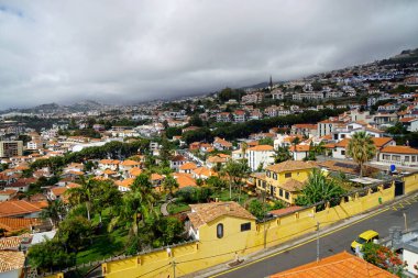 Madeira Adası 'ndaki Funchal köyünün manzarası.