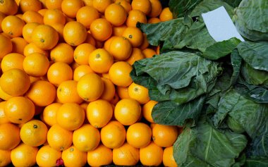 Madeira 'daki funchal pazarında taze ürünler.
