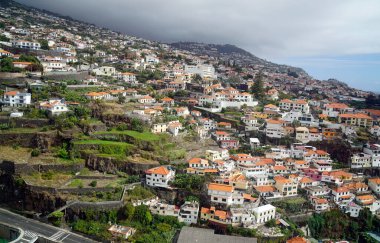 Madeira Adası 'ndaki funchal şehrinin manzarası