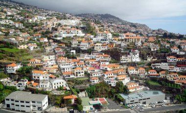 Madeira Adası 'ndaki funchal şehrinin manzarası