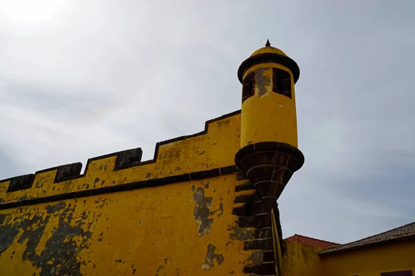 Жовта Фортеця Тіаго Funchal Мадейрі — стокове фото