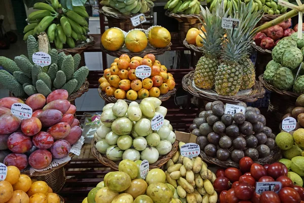 Fruta Fresca Famoso Mercado Agricultores Madeira Funchal — Fotografia de Stock