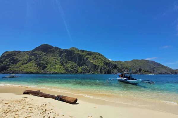 Botes Outrigger Tradicionales Madera Isla Palawan Las Filipinas Imagen de stock