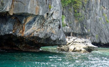 Filipinler 'deki Palawan Adası' nda tahtadan yapılmış tekneler.