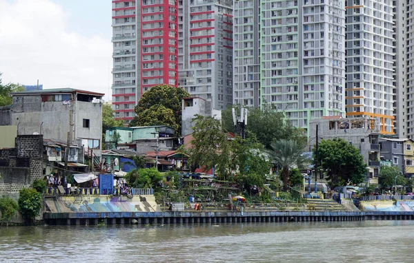 Manila Philippinen März 2023 Moderne Häuser Ufer Des Pasig — Stockfoto