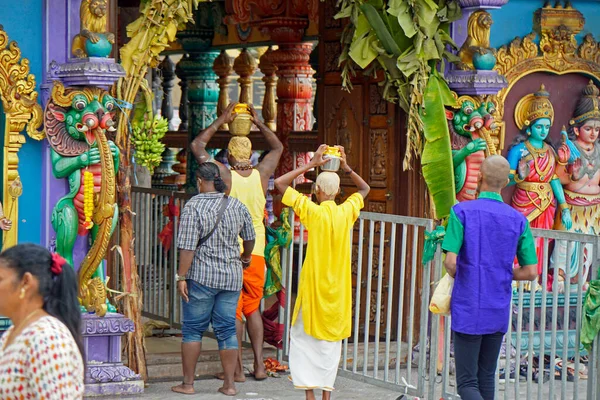 Kuala Lumpur Malásia Por Volta Fevereiro 2023 Templo Hindu Colorido — Fotografia de Stock