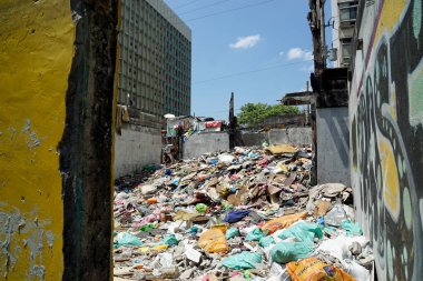 Manila, Filipinler, Mart 2023 - Manila 'daki fakir adam karesi 