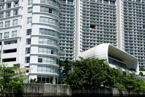 Manila Filipíny Cca Březen 2023 Moderní Domy Břehu Řeky Pasig — Stock fotografie