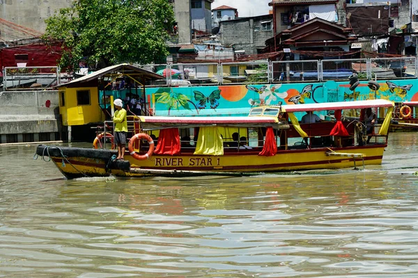 Маніла Філіппіни Приблизно Березні 2023 Року Біжать Домах Розкиданих Річці — стокове фото