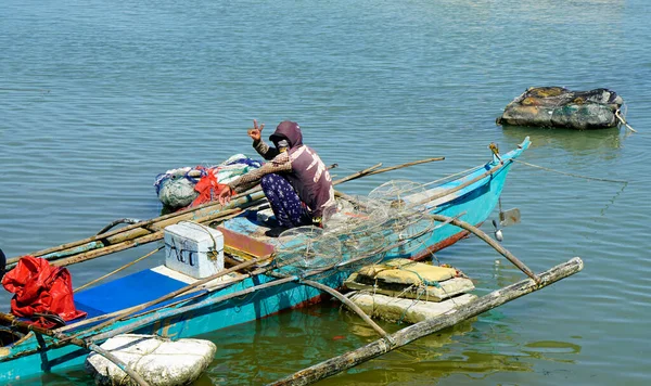 Cordoba Cebu Island Mars 2023 Färgglada Fiskebåtar Lagunen Mactan — Stockfoto