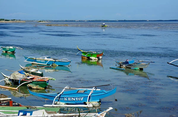 Kordoba Wyspa Cebu Około Marca 2023 Kolorowe Łodzie Rybackie Lagunie — Zdjęcie stockowe