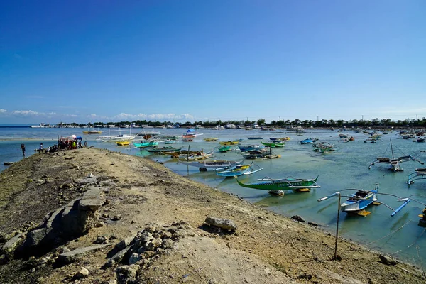Cordoba Cebu Island Circa Maart 2023 Kleurrijke Vissersboten Lagune Mactan — Stockfoto
