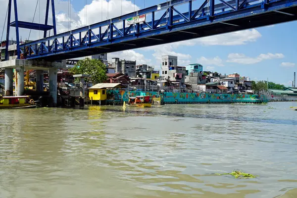 Manila Filipinas Alrededor Marzo 2023 Atropellar Casas Ocupadas Río Pasig — Foto de Stock