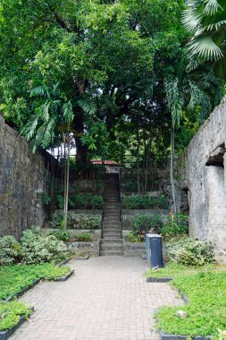 Manila, Filipinler, Mart 2023 - Manila şehir merkezindeki Eski Santiago Kalesi